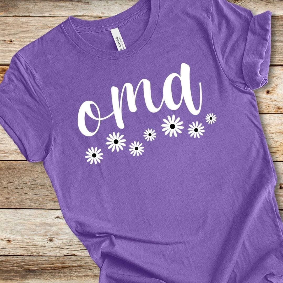 Daisy Oma Tee